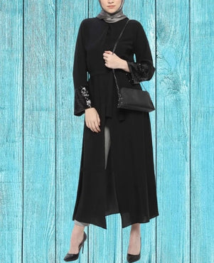 Best Ways To Wear Your Open Abaya In The UK